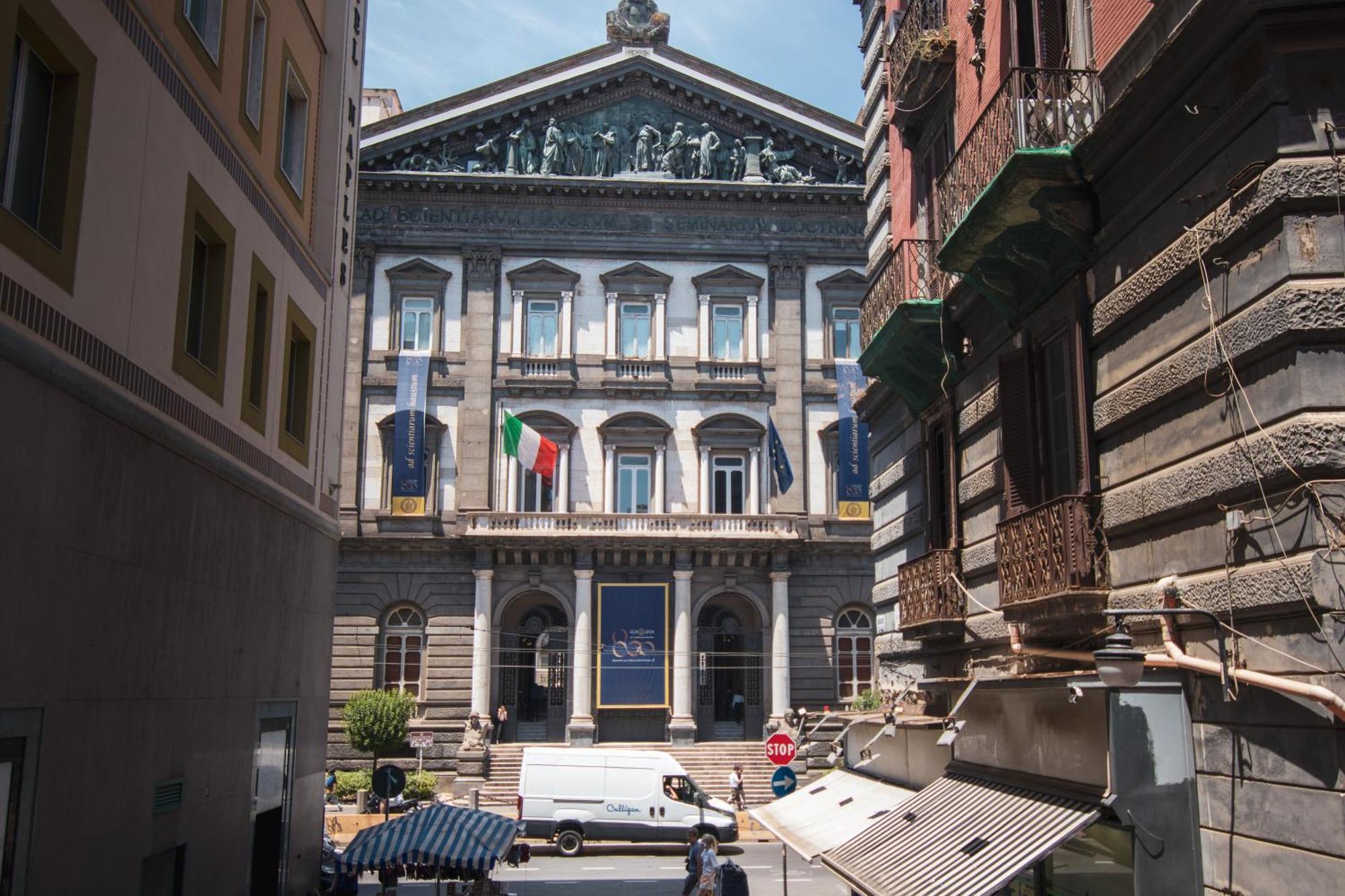 Historical Center Porto Suite نابولي المظهر الخارجي الصورة